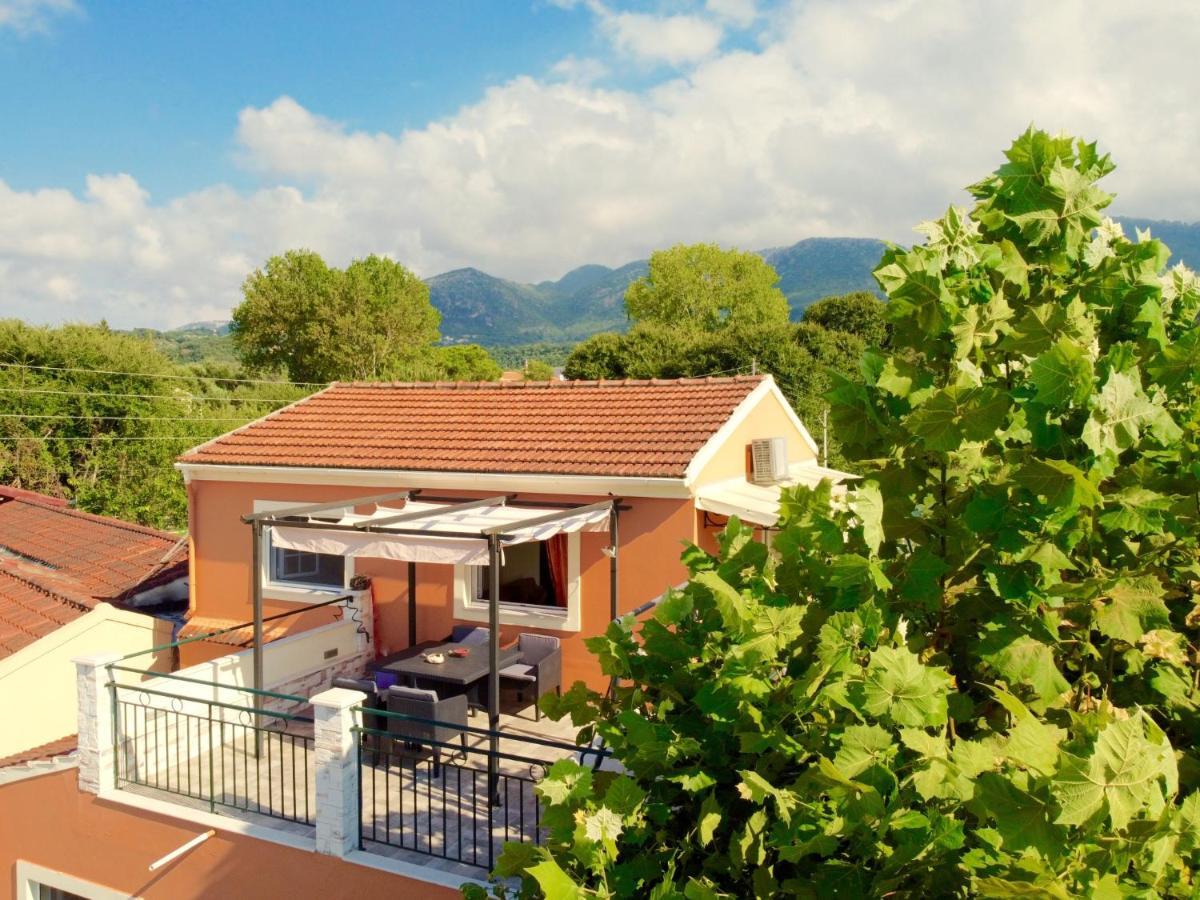 Asteraki Poolside Apartment By Dadovillas Acharavi  Exterior foto